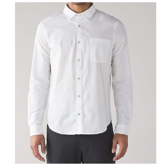 Lululemon Commission Buttondown Qwick 